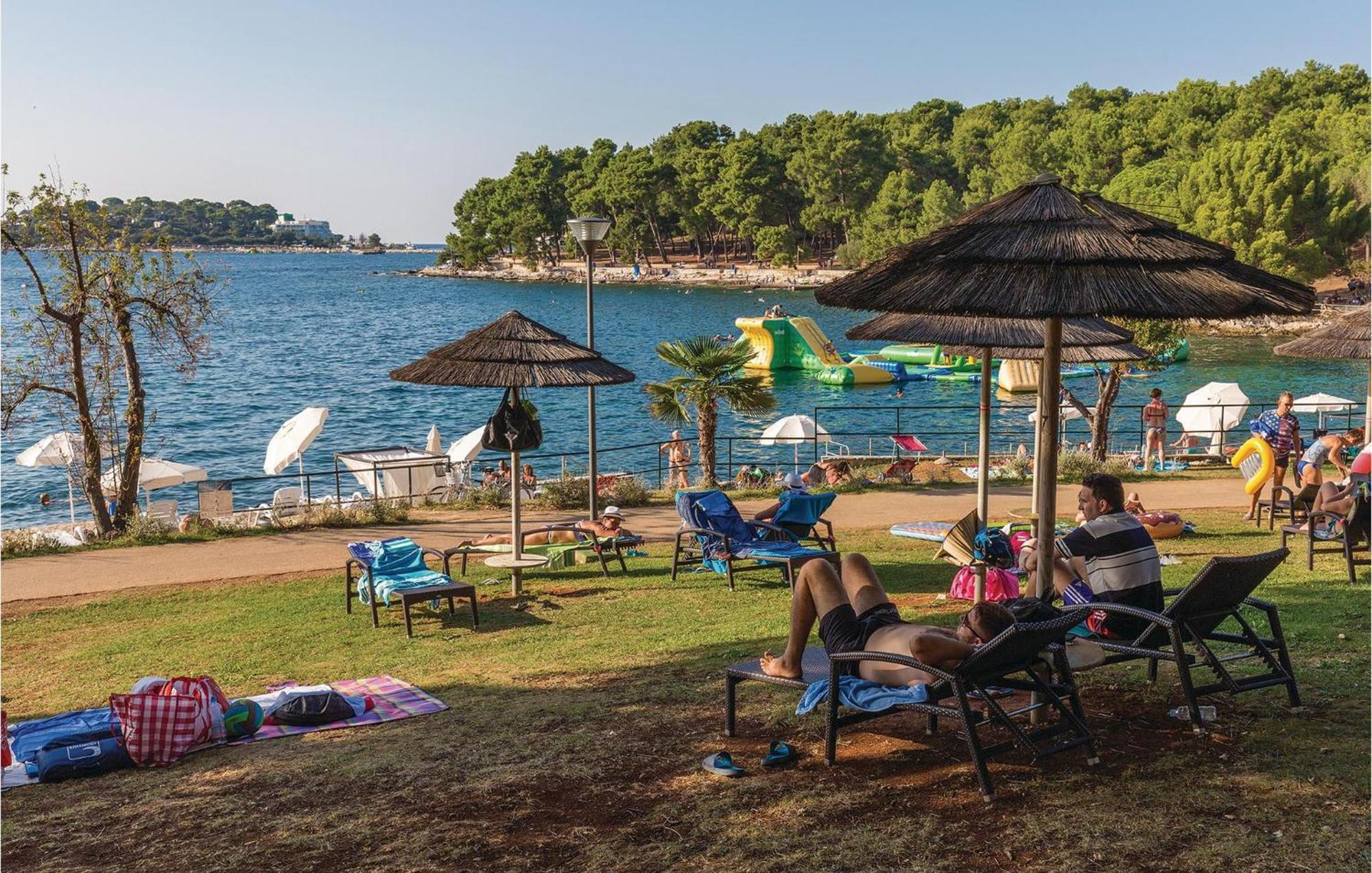 Apartmán Stunning In With Kitchen Porec